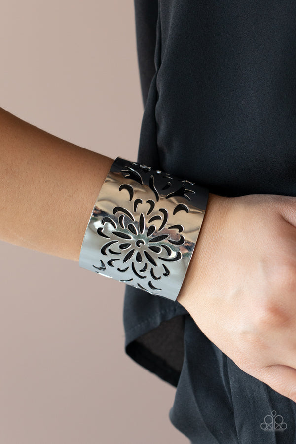 Get Your Bloom On - Black Bracelet