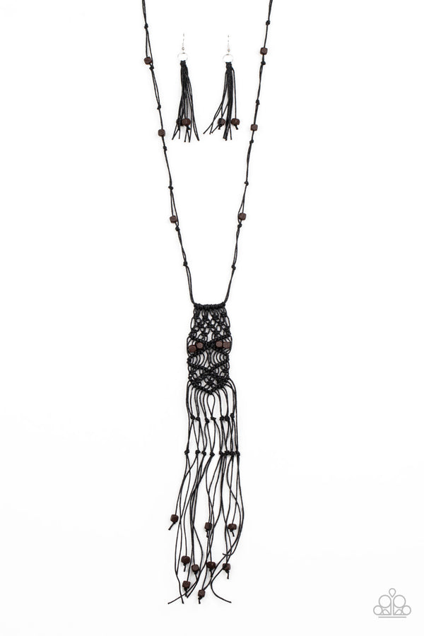 Macrame Majesty - Black Necklace