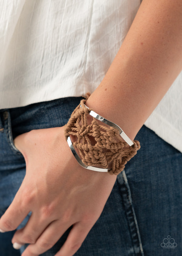 Macrame Mode - Brown Bracelet