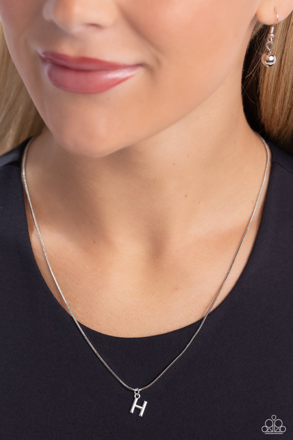 Seize the Initial - Silver - H Necklace